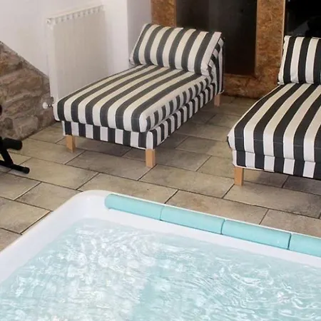 וילה Torreone Sleeps 11 Pool Air Con Wifi קורטונה